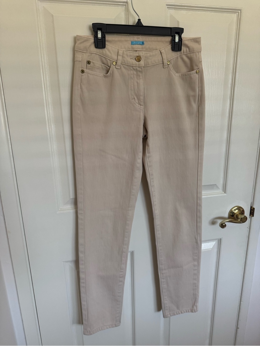 J. McLaughlin size 0 cream colored skinny jeans. EUC. 5% spandex.